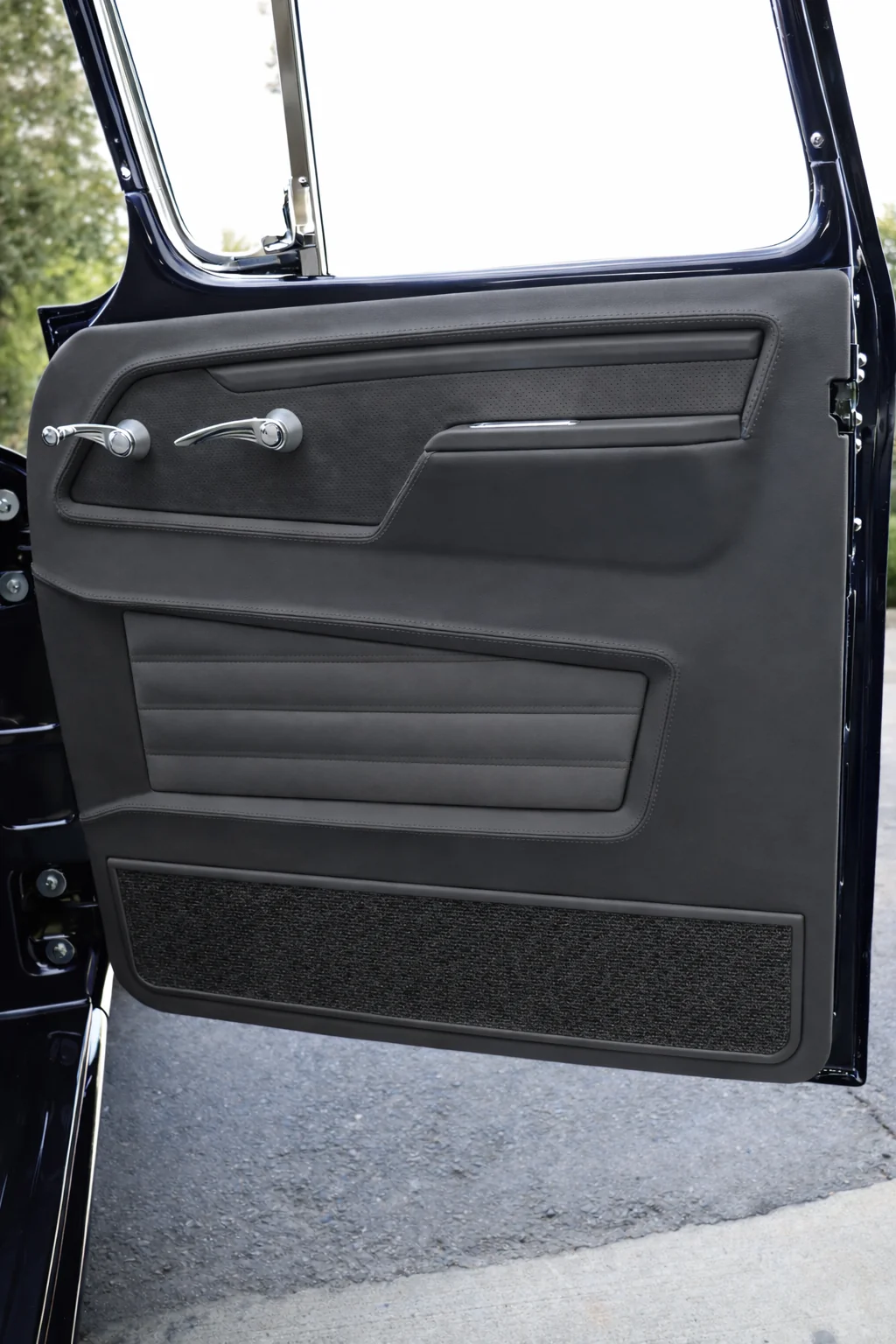 Custom Interior Door Panels | 1955-59 Chevy Pickup Truck
